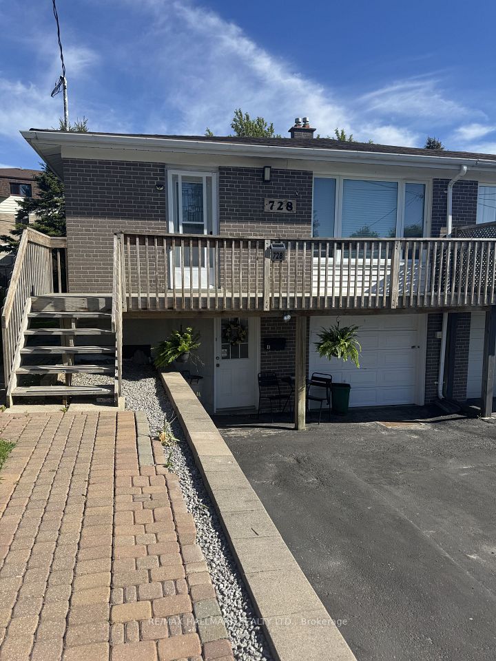 Semi-Detached  at 728 Sunnypoint Drive, Newmarket, ON L3Y 2Z8, Newmarket