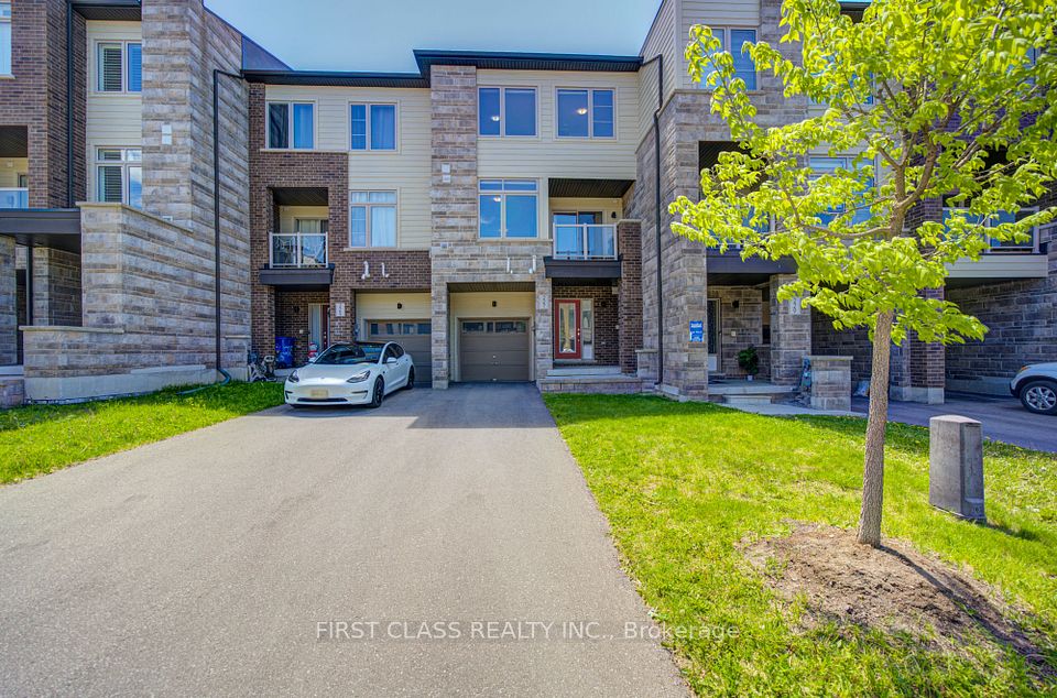 Att/Row/Townhouse at 227 Vivant Street, Newmarket, ON L3X 0K7, Newmarket