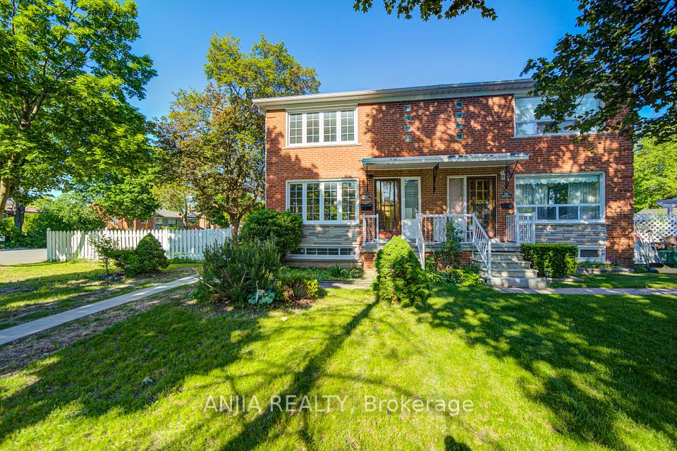 Semi-Detached  at 222 Elka Drive, Richmond Hill, ON L4C 3A3, Richmond Hill