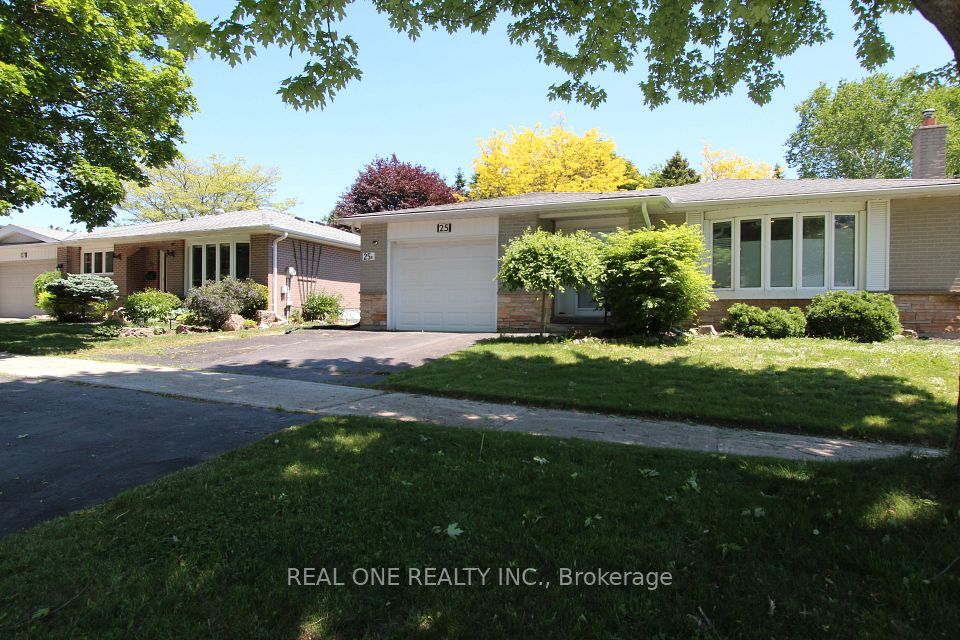 Detached at 25 Bigwin Drive, Aurora, ON L4G 3C4, Aurora