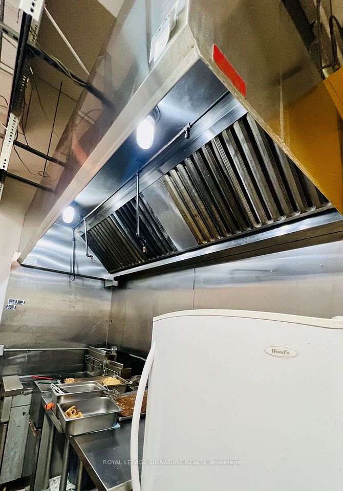 7181 Yonge Street 243, Markham, ON L3T 0C7