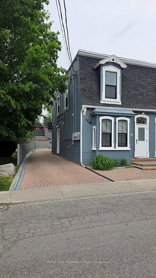 10 Centre Street, Markham, ON L3P 2N8