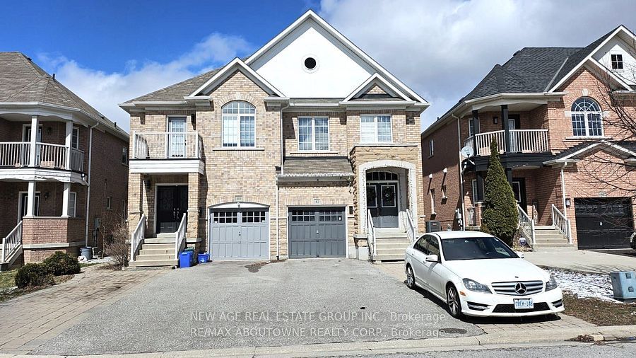 Semi-Detached  at 42 Ozner Crescent, Vaughan, ON L4H 0E1, Vaughan