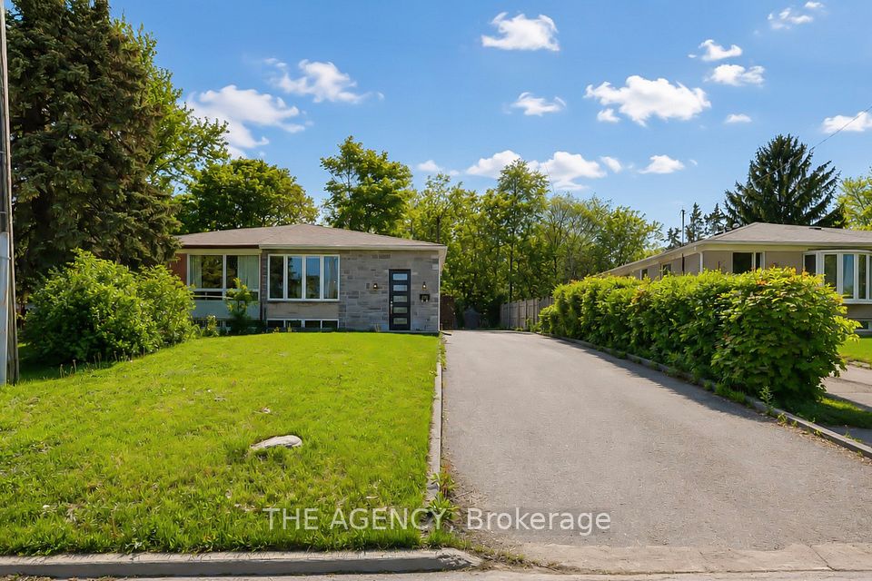 Semi-Detached  at 282 Neal Drive, Richmond Hill, ON L4C 3L4, Richmond Hill