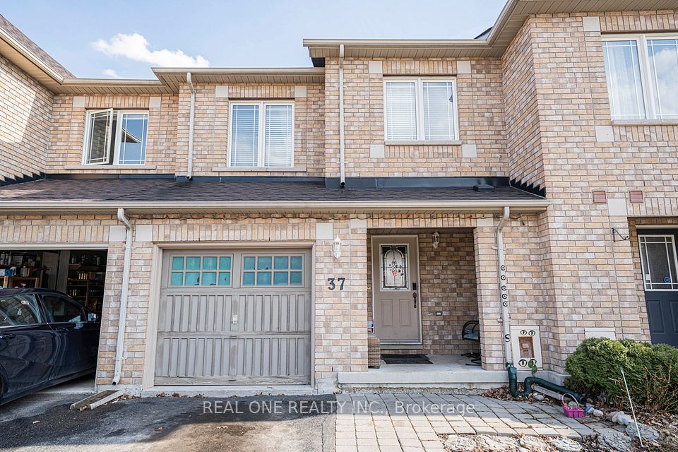 Att/Row/Townhouse at 37 Bilbrough Street, Aurora, ON L4G 7W3, Aurora