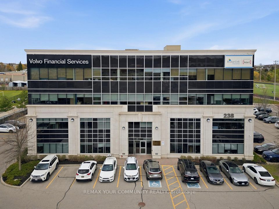 230 Wellington Street E, Aurora, ON L4G 1J5