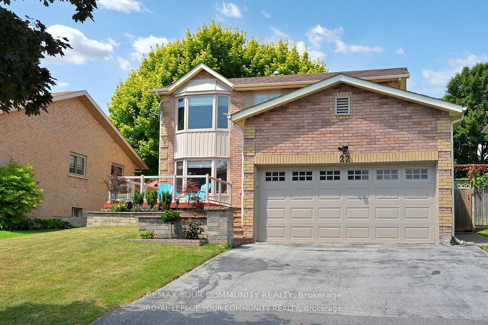 22 Hulst Drive, Bradford West Gwillimbury, ON L3Z 2T3