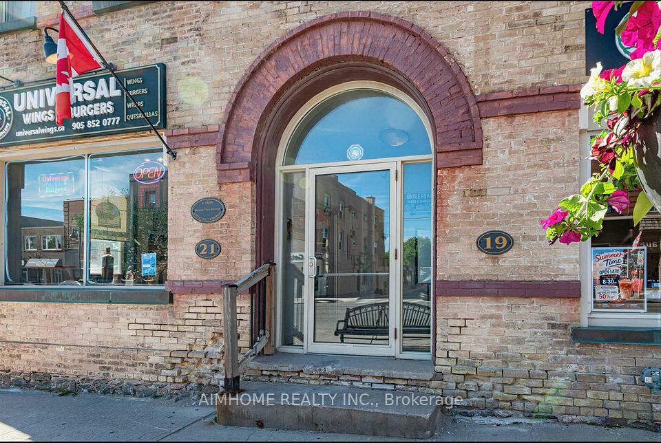 19-21 Brock Street W, Uxbridge, ON L9P 1P6