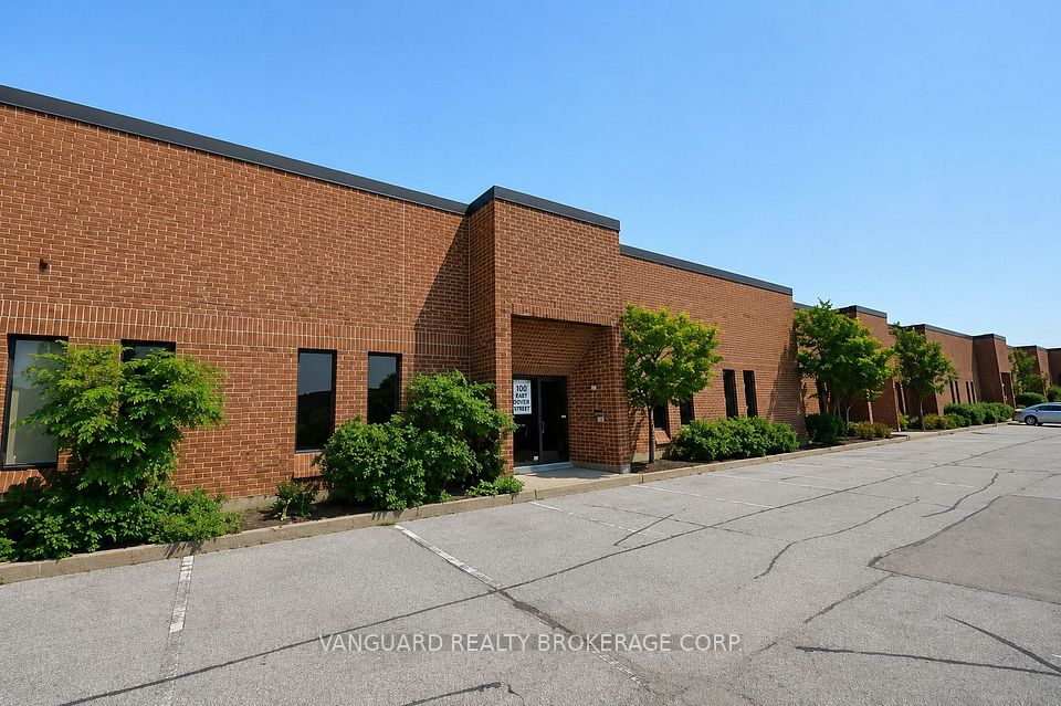 300 Trowers Road 10, Vaughan, ON L4L 5Z9