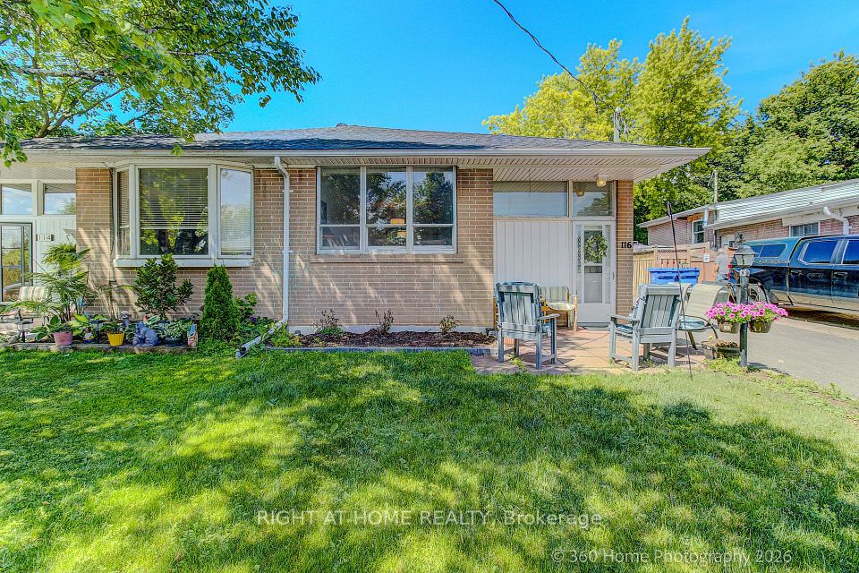 Semi-Detached  at 116 Longford Drive, Newmarket, ON L3Y 2Y5, Newmarket