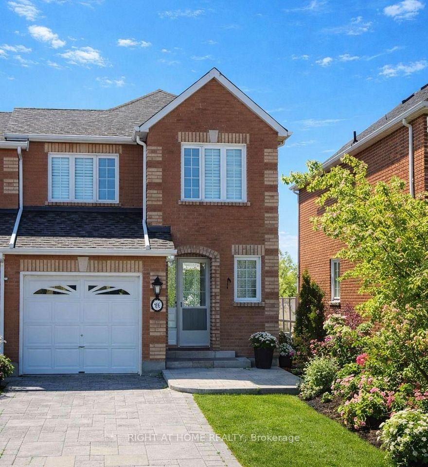 Att/Row/Townhouse at 95 Giancola Crescent, Vaughan, ON L6A 2T5, Vaughan