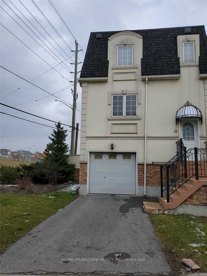Att/Row/Townhouse at 215 16th Avenue 18, Richmond Hill, ON L4C 0T9, Richmond Hill
