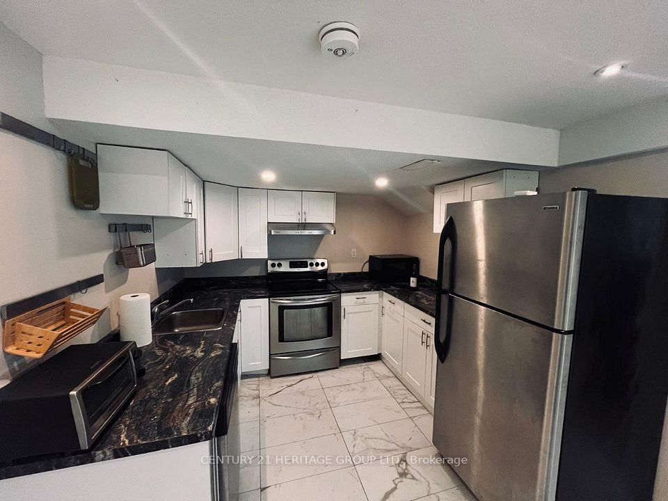 Detached at 51 Apple Grove Court BSMNT, Vaughan, ON L6A 4C2, Vaughan