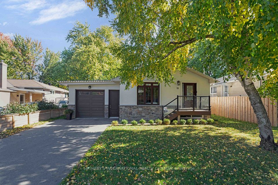 Detached at 15 Wenderly Drive, Aurora, ON L4G 1V2, Aurora