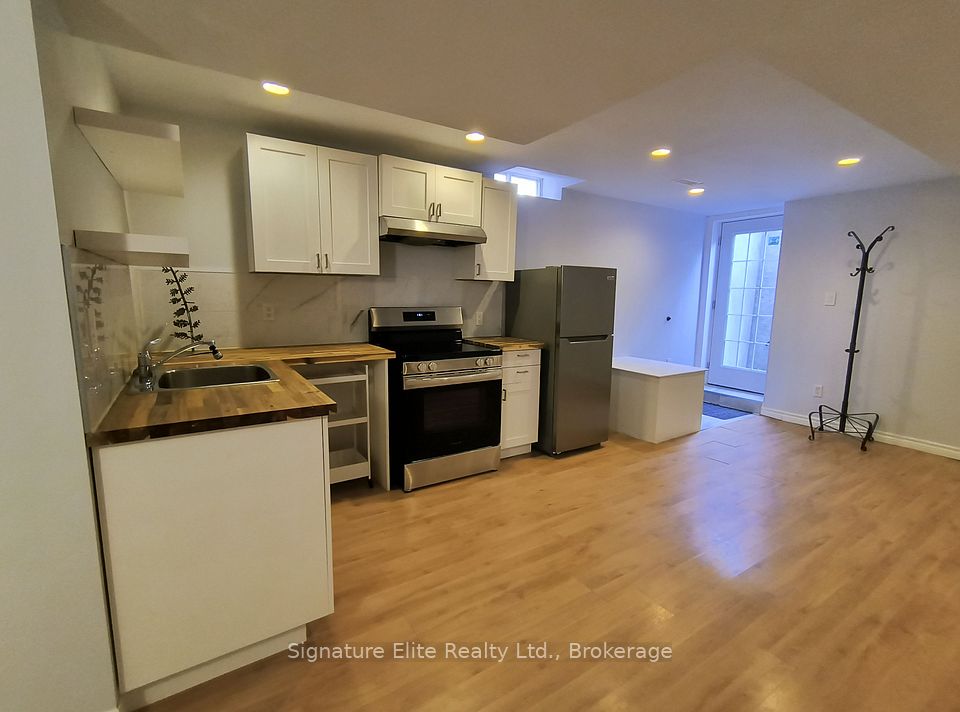 Detached at 84 Villa Royale Avenue Bsmt, Vaughan, ON L4H 2P3, Vaughan