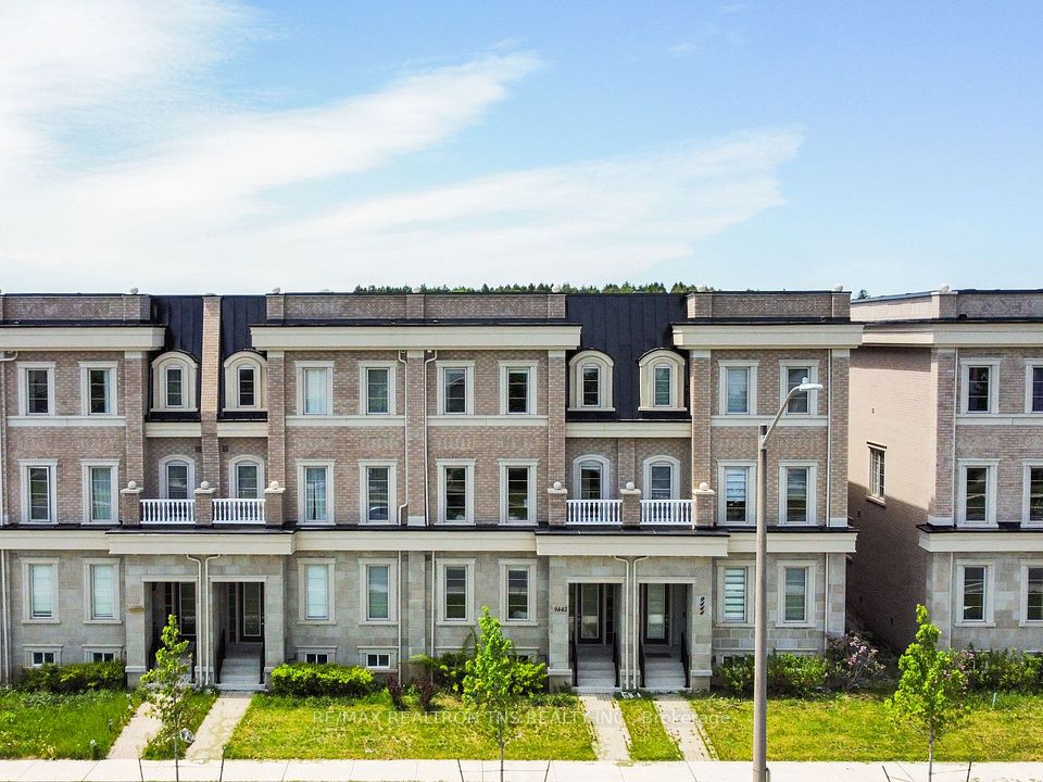 Att/Row/Townhouse at 9442 Bayview Avenue, Richmond Hill, ON L4C 5G9, Richmond Hill