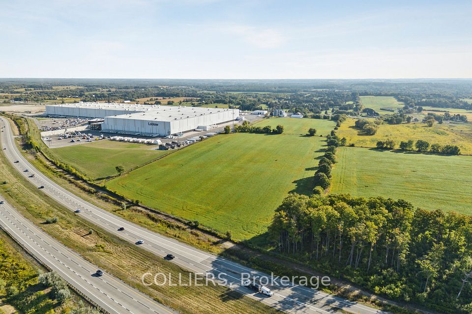 18442 Woodbine Avenue E, East Gwillimbury, ON L0G 1V0