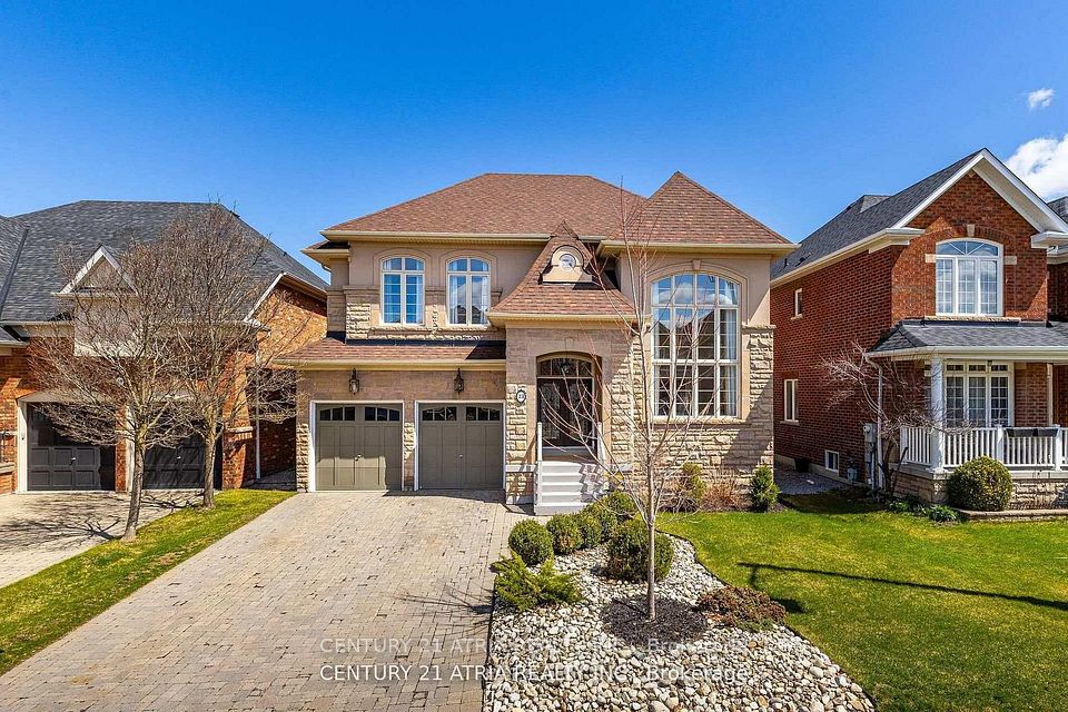 Detached at 23 Weslock Crescent, Aurora, ON L4G 7Y9, Aurora