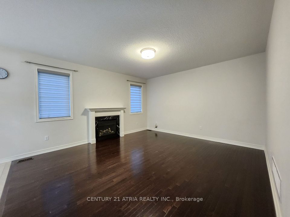 Detached at 1237 Atkins Drive, Newmarket, ON L3X 0C8, Newmarket
