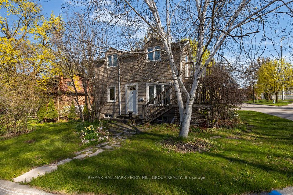 Detached at 621 Lydia Street, Newmarket, ON L3Y 1M4, Newmarket