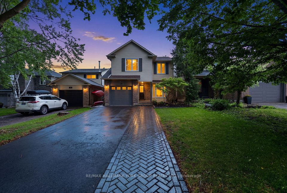 Detached at 12 Odin Crescent, Aurora, ON L4G 3T4, Aurora