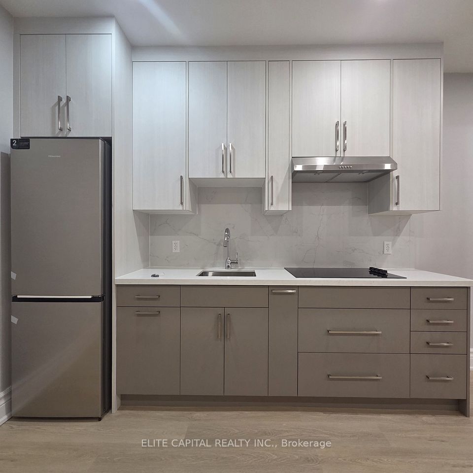 Att/Row/Townhouse at 9474 Bayview Avenue, Richmond Hill, ON L4C 5H3, Richmond Hill