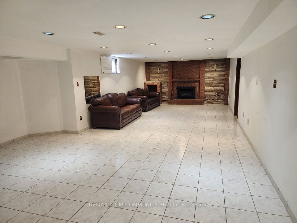 Detached at 52 Flushing Avenue Basement, Vaughan, ON L4L 8H9, Vaughan