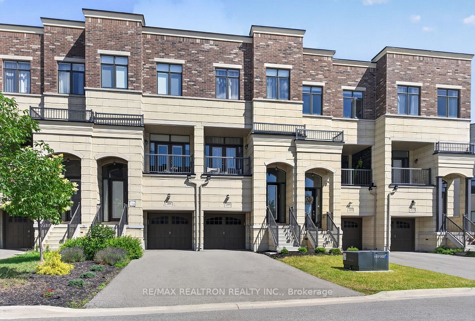 Att/Row/Townhouse at 209 Arianna Crescent, Vaughan, ON L6A 4Z9, Vaughan