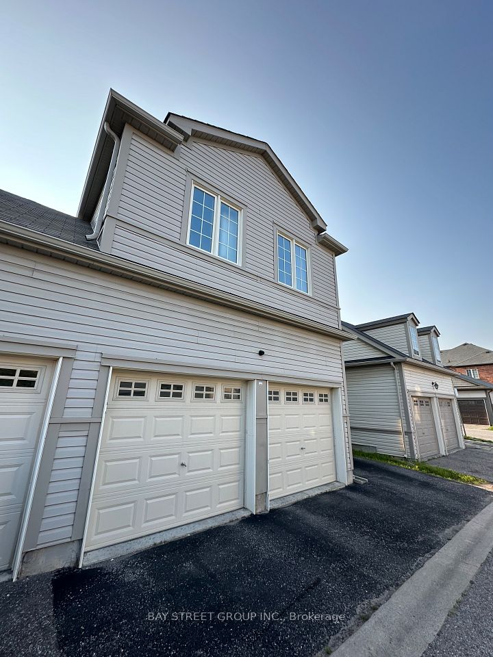 Detached at 21 Duncan Road Coach, Markham, ON L6B 0T5, Markham