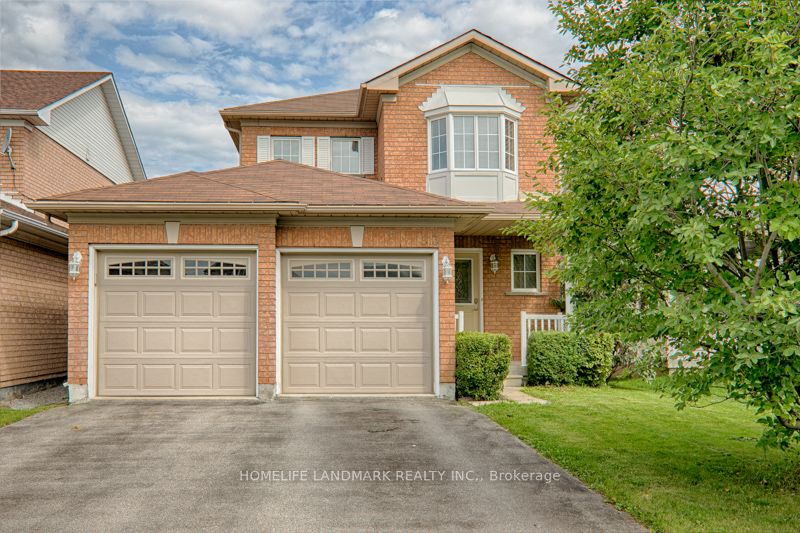 Detached at 813 Stonehaven Avenue, Newmarket, ON L3X 2K3, Newmarket