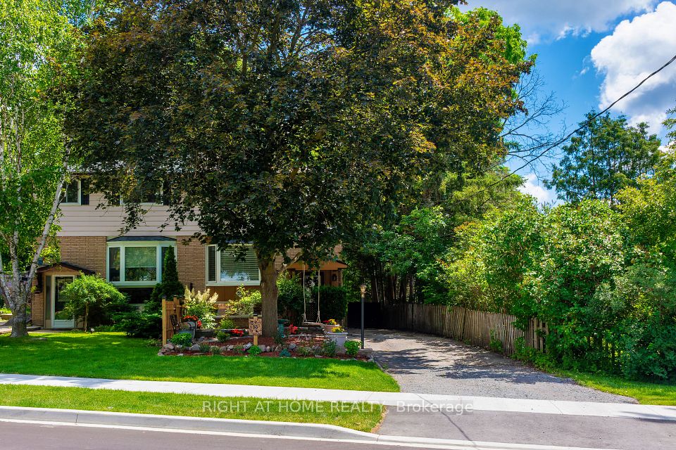 Semi-Detached  at 55 Hillview Drive, Newmarket, ON L3Y 4H8, Newmarket