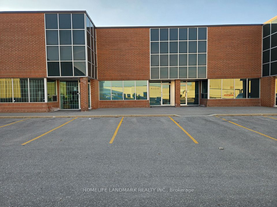 70 East Beaver Creek Road 34, Richmond Hill, ON L4B 3B2