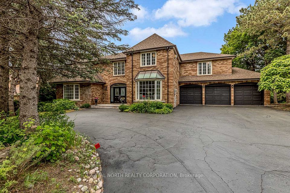 Detached at 4 Prescott Court, Markham, ON L3T 5W7, Markham