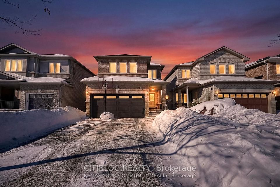 Detached at 94 Sunridge Street, Richmond Hill, ON L4E 3Z4, Richmond Hill