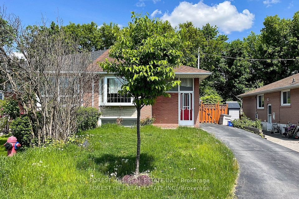 Semi-Detached  at 179 Septonne Avenue Main, Newmarket, ON L3Y 2W5, Newmarket