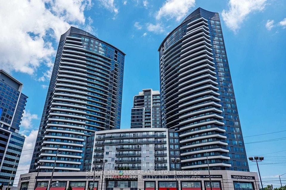 Condo Apartment at 7161 NE Yonge Street N 2432, Markham, ON L3T 0C8, Markham