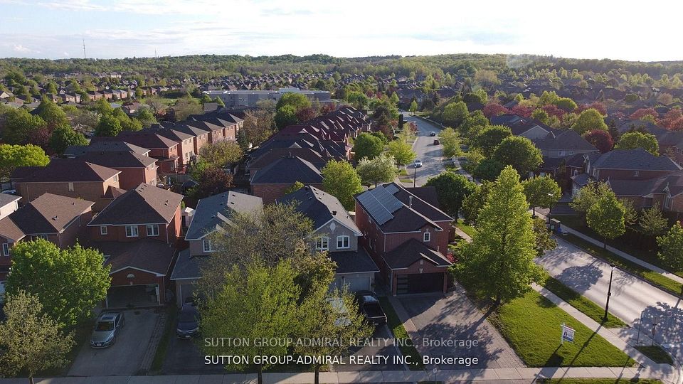 Detached at 470 Doubletree Lane, Newmarket, ON L3X 2E9, Newmarket
