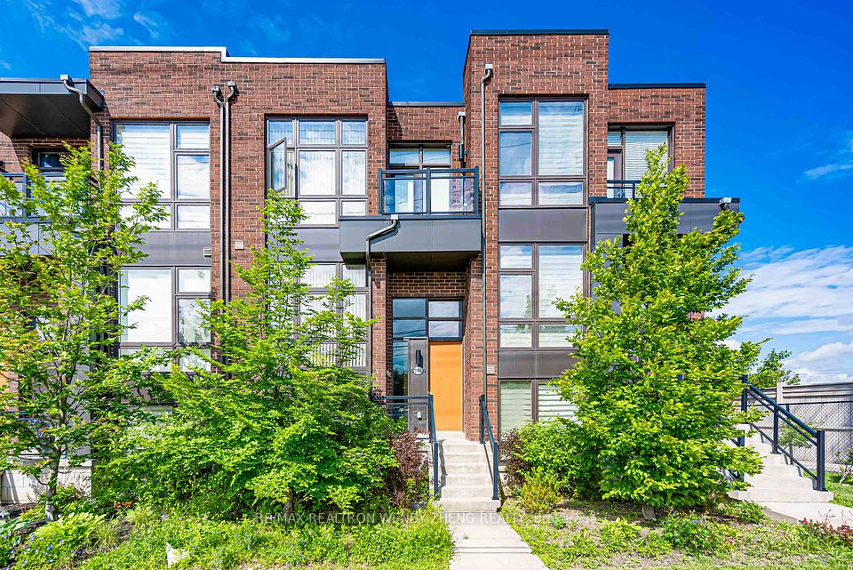 Att/Row/Townhouse at 9184 Bathurst Street, Vaughan, ON L4J 0K1, Vaughan