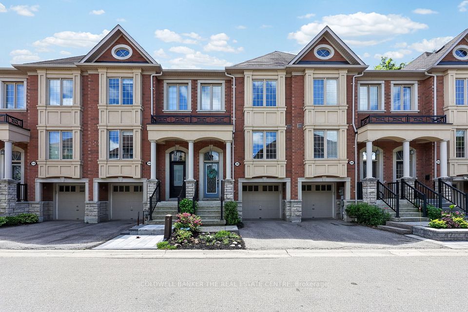Att/Row/Townhouse at 346 Doak Lane, Newmarket, ON L3Y 0A7, Newmarket