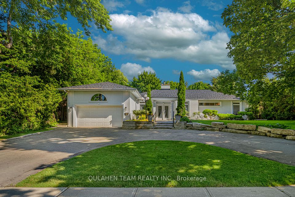 Detached at 28 Uplands Avenue, Vaughan, ON L4J 1K1, Vaughan