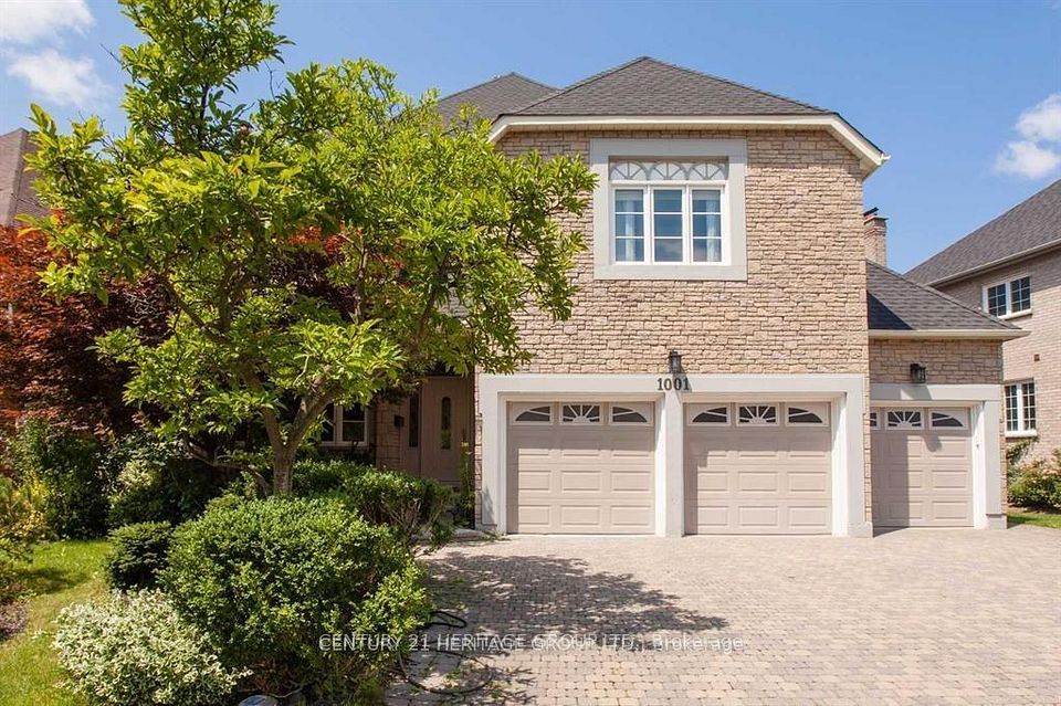 Detached at 1001 Lockwood Circle, Newmarket, ON L3X 1M1, Newmarket