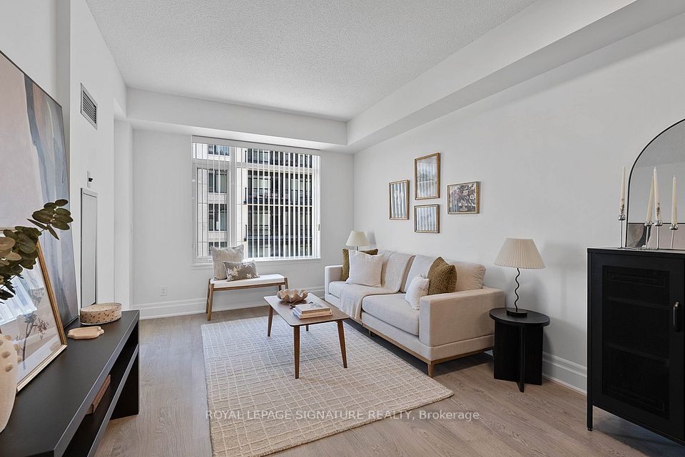 Condo Apartment at 131 UPPER DUKE Crescent 412, Markham, ON L6G 0C9, Markham