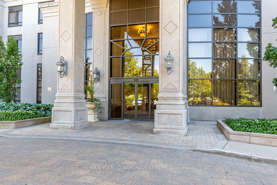 Condo Apartment at 9245 Jane Street 514, Vaughan, ON L6A 0J9, Vaughan