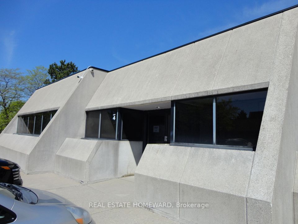 265 Hood Road 4, Markham, ON L3R 4N3