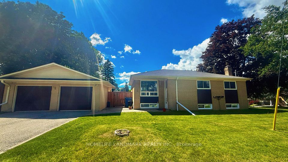 Detached at 5 Johnson Road, Aurora, ON L4G 2A1, Aurora