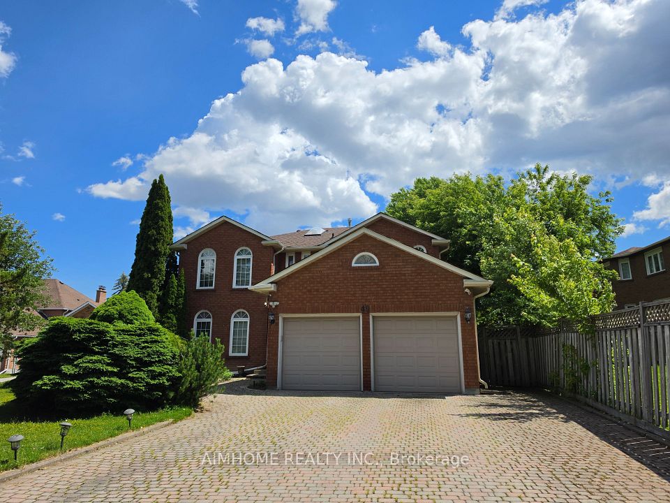 Detached at 49 Holbrook Court, Markham, ON L3R 7P8, Markham