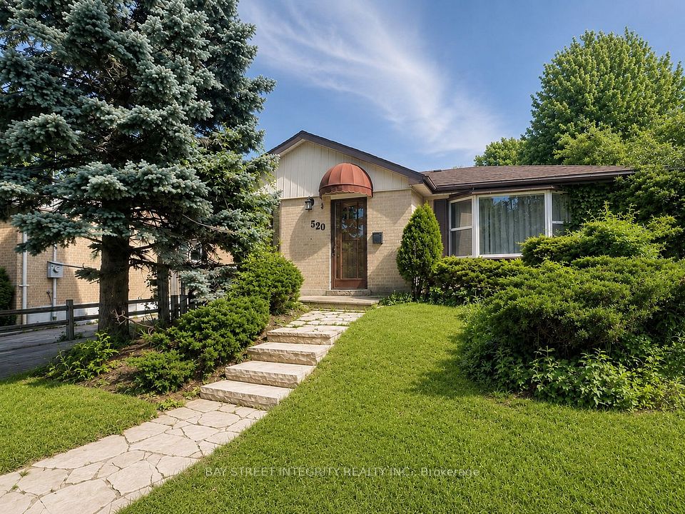 Detached at 520 Lynett Crescent, Richmond Hill, ON L4C 2V9, Richmond Hill