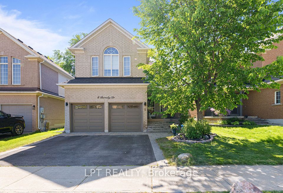 Detached at 8 Burnaby Drive, Georgina, ON L4P 3Z1, Georgina