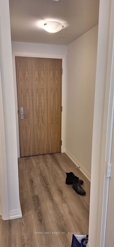 Condo Apartment at 27 Korda Gate, Vaughan, ON L4K 0P6, Vaughan