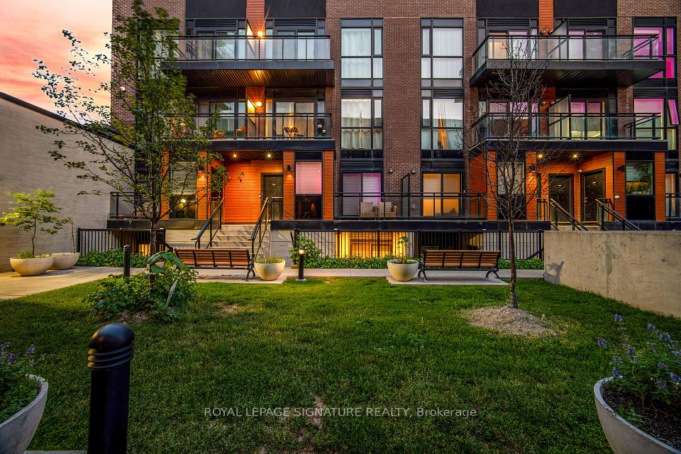 Condo Townhouse at 5289 Highway 7 N/A D-603, Vaughan, ON L4L 0J1, Vaughan